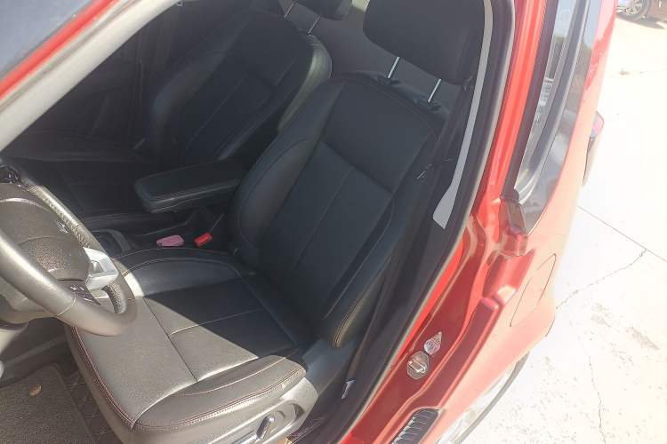 Used Zotye E200 2018 Pro Model Left Front Seat