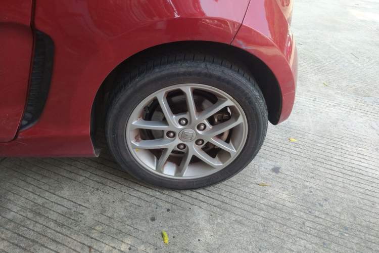 Used Zotye E200 2018 Pro Model Left Rear Wheel Hub