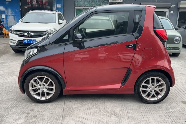 Used Zotye E200 2018 Pro Model Left Side