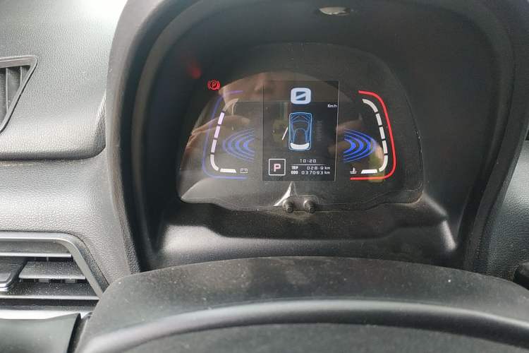 Used Zotye E200 2018 Flying Fish Model Odometer Close Up