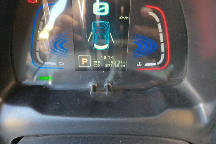 Used Zotye E200 2018 Pro Model Odometer Close Up