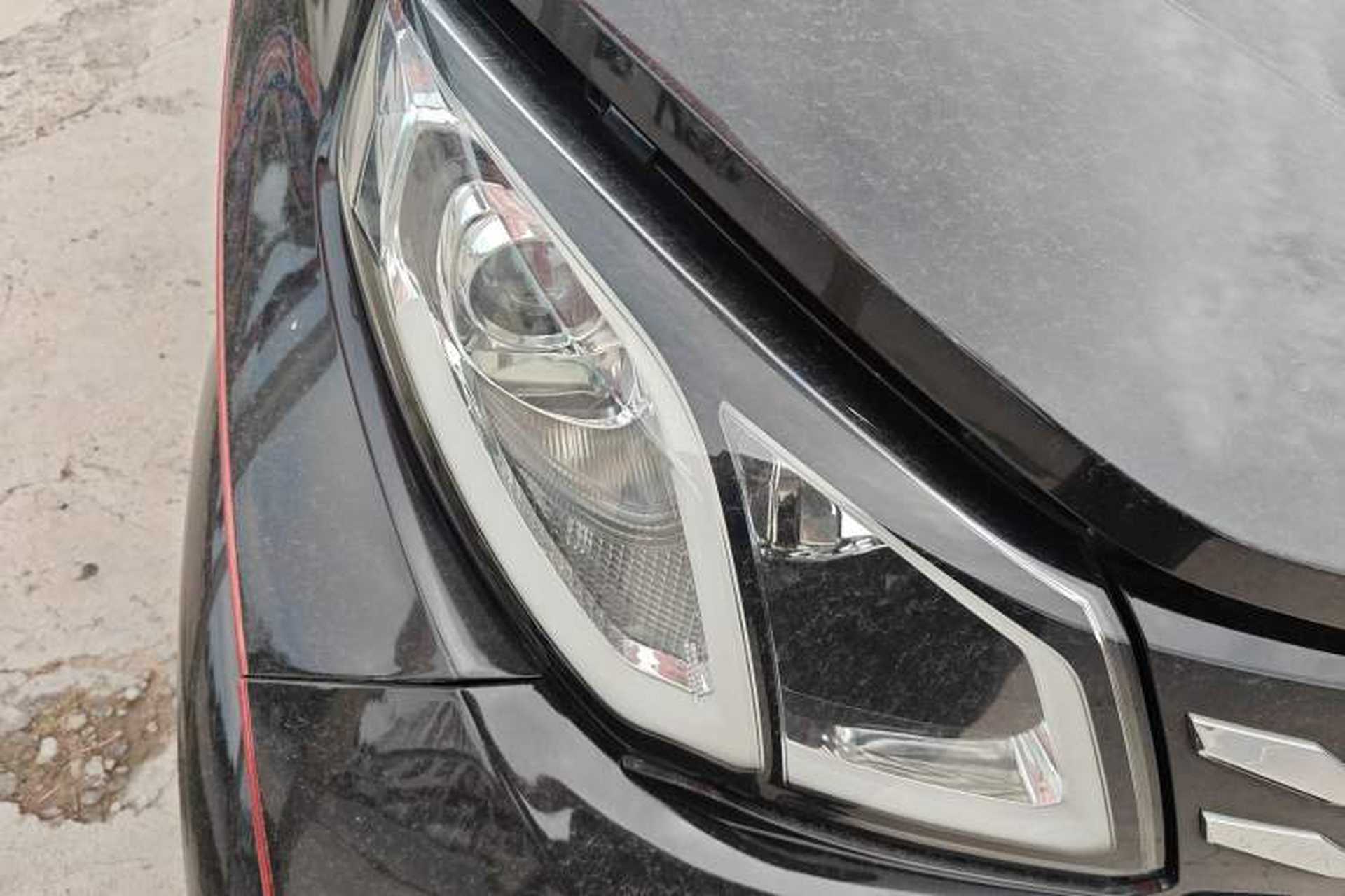 Used Zotye E200 2018 Flying Fish Model Right Front Headlight
