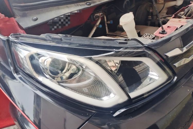 Used Zotye E200 2018 Pro Model Right Front Headlight
