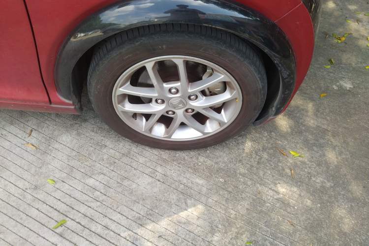 Used Zotye E200 2018 Pro Model Right Front Wheel Hub