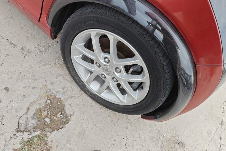 Used Zotye E200 2018 Flying Fish Model Right Front Wheel Hub