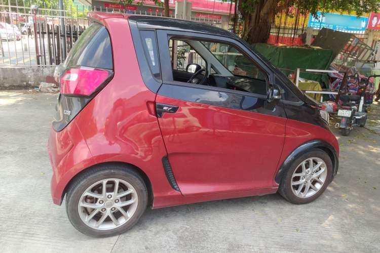 Used Zotye E200 2018 Pro Model Right Side