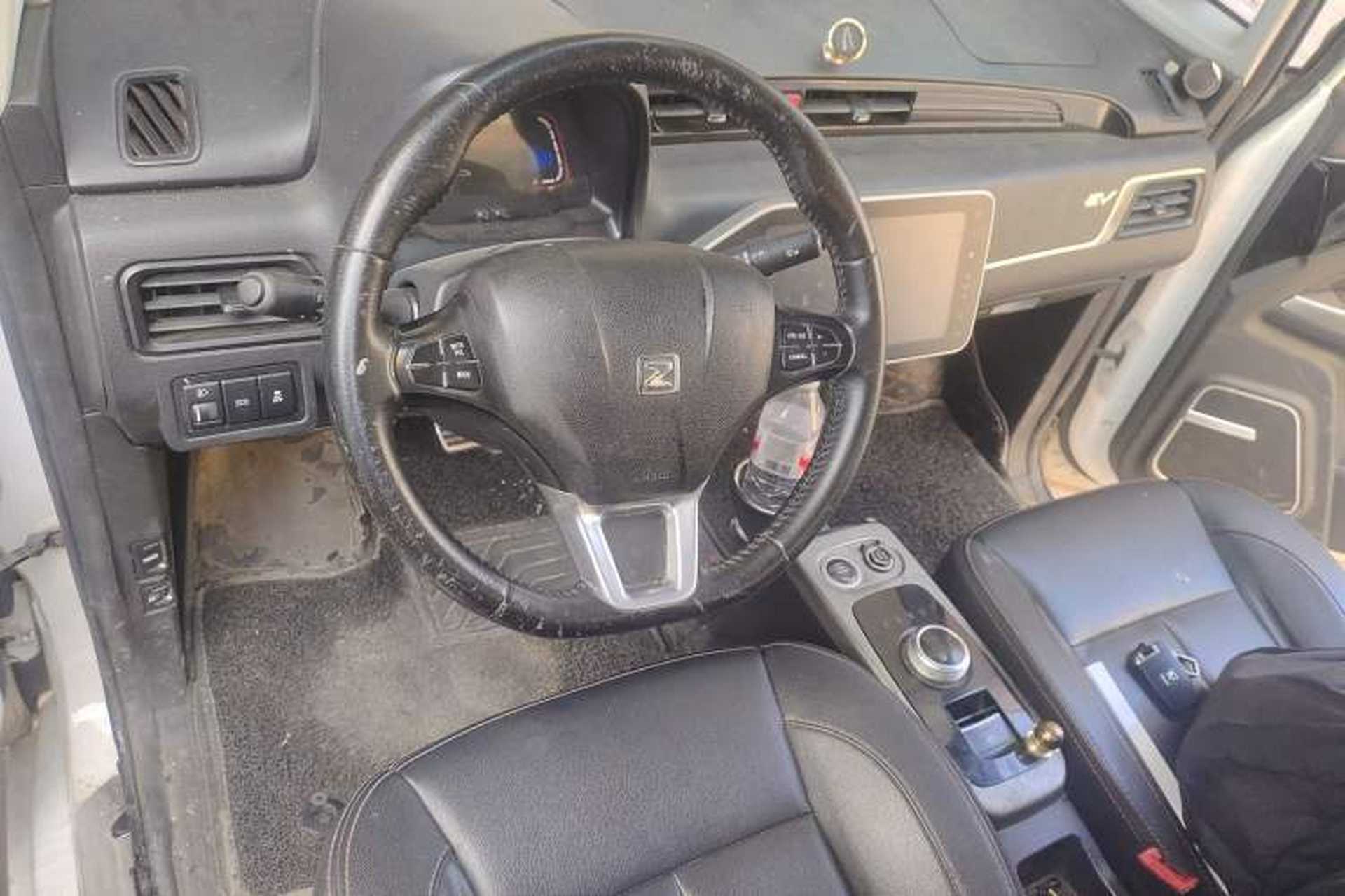 Used Zotye E200 2018 Flying Fish Model Center Console