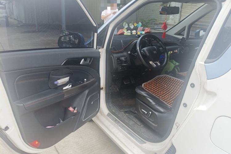 Used Zotye E200 2018 Pro Model Driver Seat
