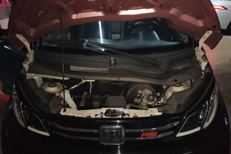 Used Zotye E200 2018 Pro Model Engine Bay