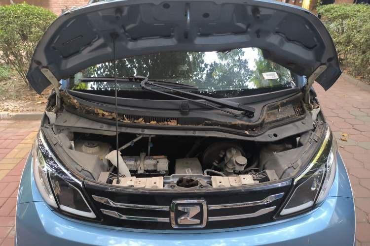 Used Zotye E200 2018 Pro Model Engine Bay