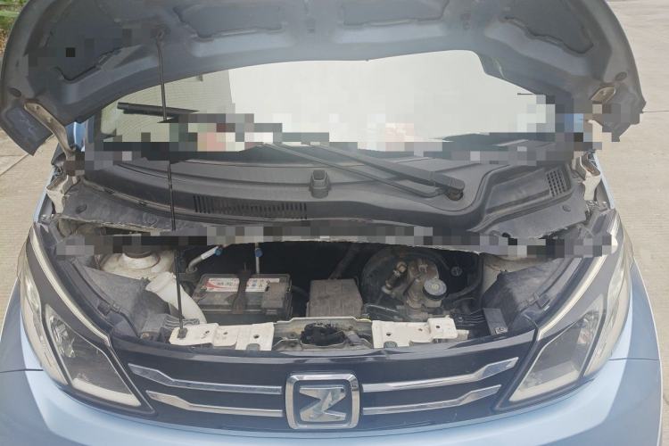 Used Zotye E200 2018 Pro Model Engine Bay