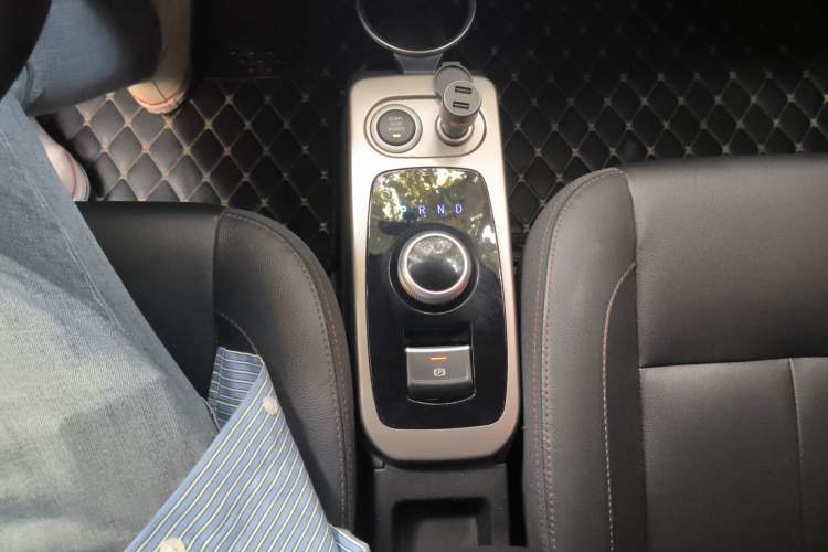 Used Zotye E200 2018 Pro Model Gear Lever