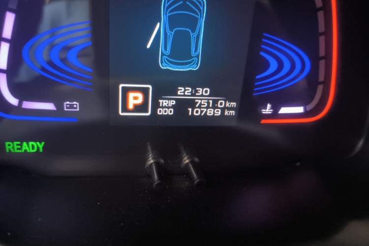 Used Zotye E200 2018 Pro Model Odometer Close Up