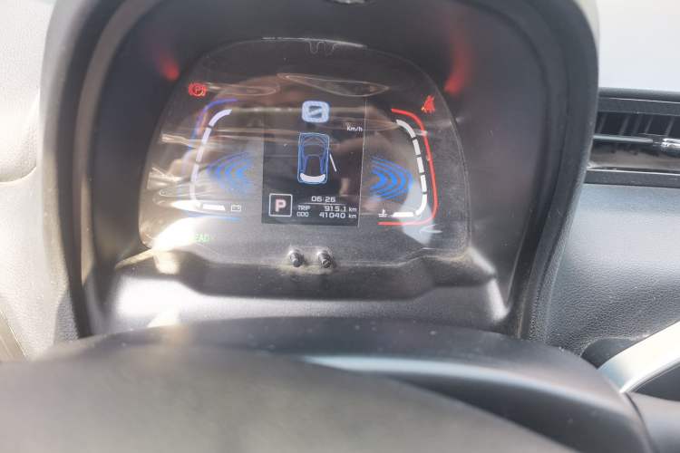 Used Zotye E200 2018 Flying Fish Model Odometer Close Up