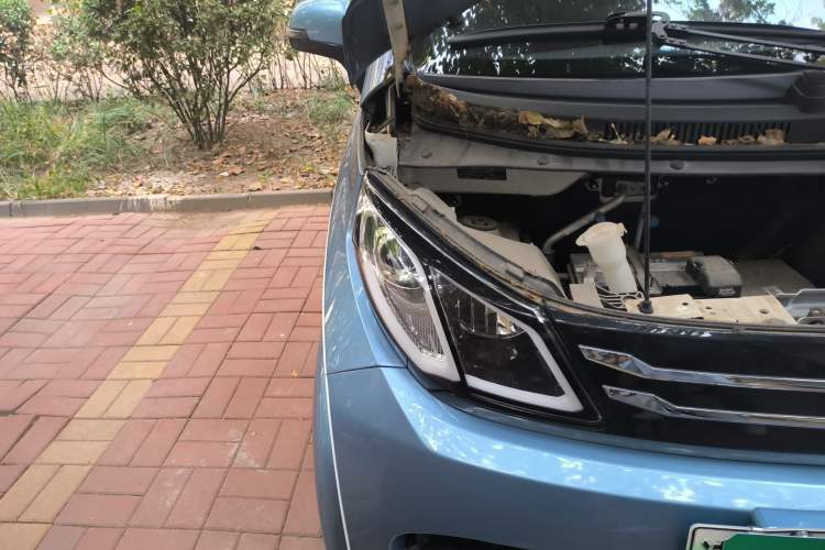 Used Zotye E200 2018 Pro Model Right Front Headlight