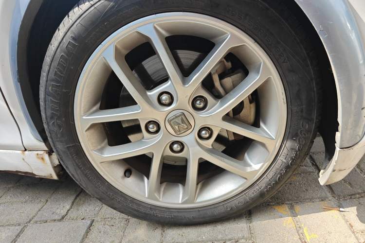 Used Zotye E200 2018 Pro Model Right Front Wheel Hub