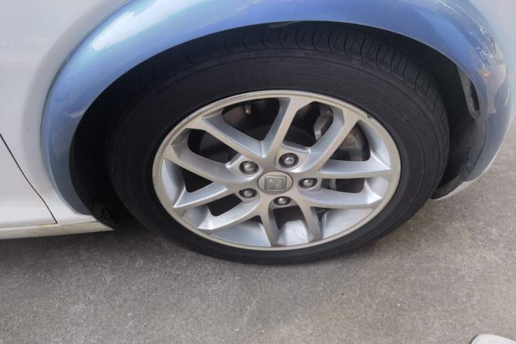 Used Zotye E200 2018 Flying Fish Model Right Front Wheel Hub