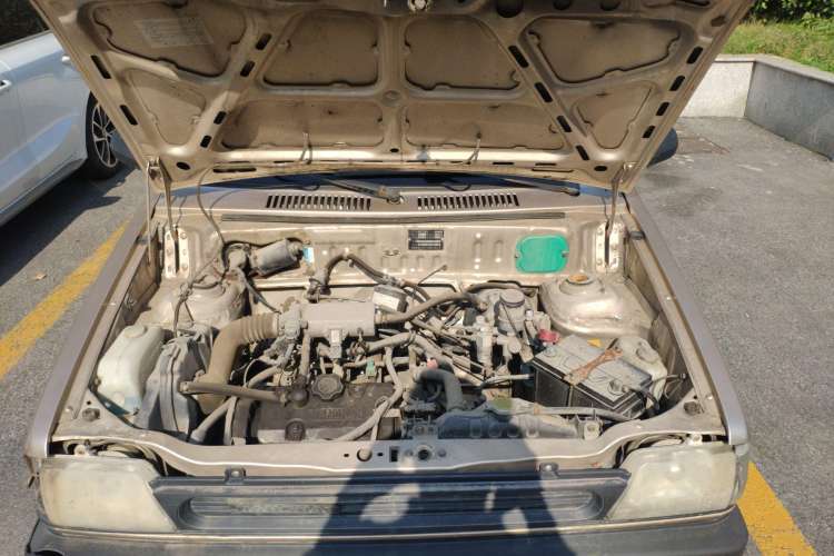 Used Zotye Jiangnan TT 2010 0.8L Comfort Version Engine Bay