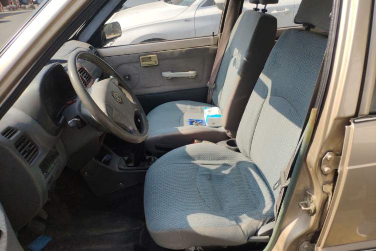 Used Zotye Jiangnan TT 2010 0.8L Comfort Version Left Front Seat