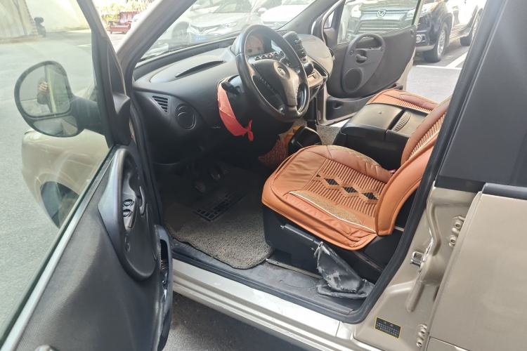 Used Zotye M300 2010 1.6L Gasoline Standard Edition 5 Seats Driver Seat