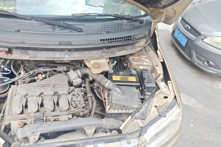 Used Zotye M300 2010 1.6L Gasoline Standard Edition 5 Seats Engine Bay Left