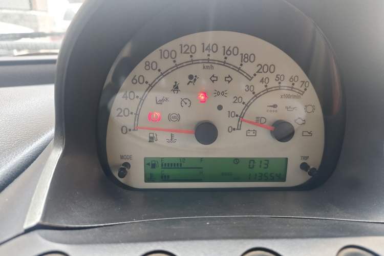 Used Zotye M300 2010 1.6L Gasoline Standard Edition 5 Seats Instrument Cluster