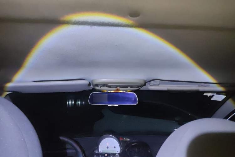 Used Zotye M300 2010 1.6L Gasoline Standard 6-Seater Headliner