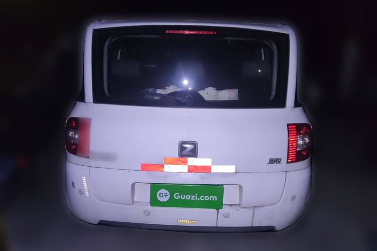 Used Zotye M300 2010 1.6L Gasoline Standard 6-Seater Rear