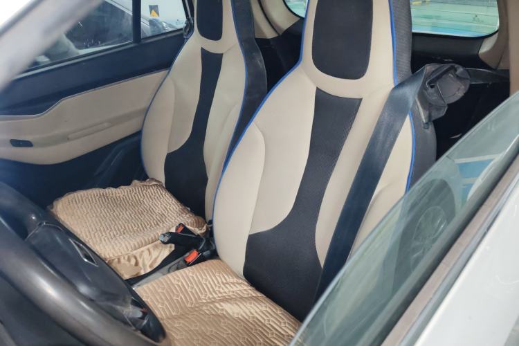 Used Zotye Sesame 2016 E30 Standard Model Left Rear Seat