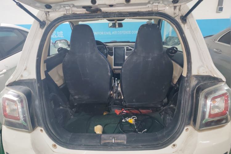 Used Zotye Sesame 2016 E30 Standard Model Trunk