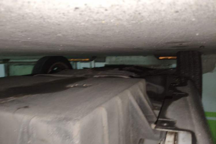 Used Zotye Sesame 2017 Standard Model Chassis Front Left