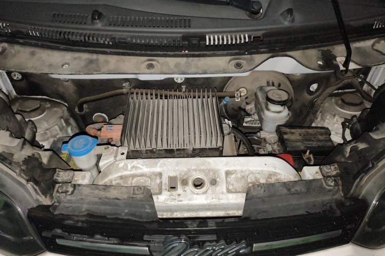 Used Zotye Sesame 2017 Standard Model Engine Bay