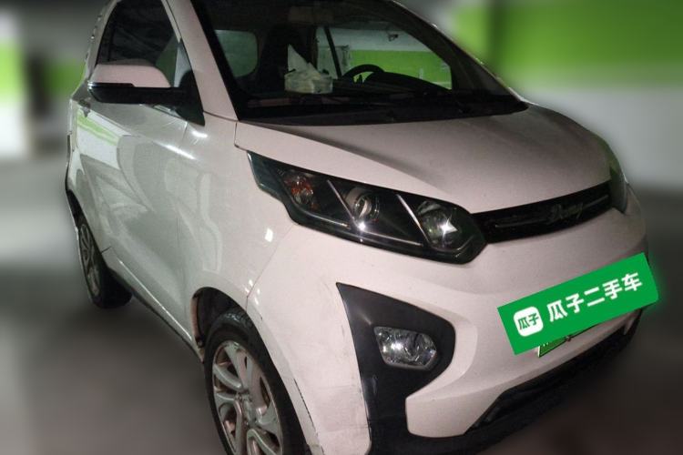 Used Zotye Sesame 2017 Standard Model Front Right 45 Deg