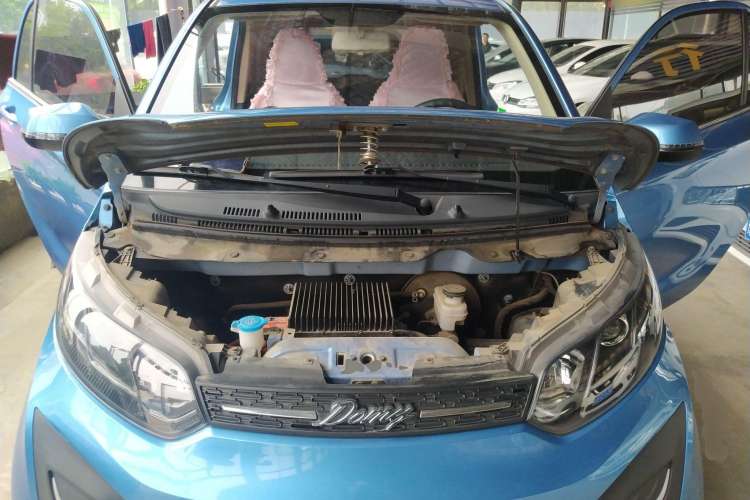 Used Zotye Sesame 2018 eZ Wing Edition Engine Bay