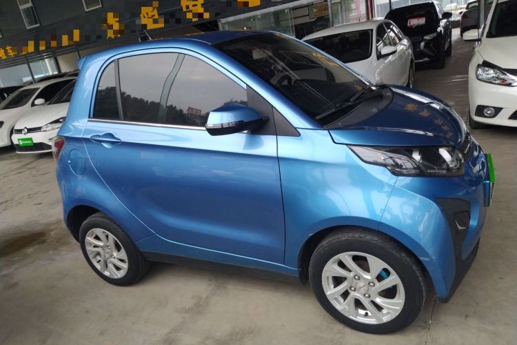 Used Zotye Sesame 2018 eZ Wing Edition Right Side