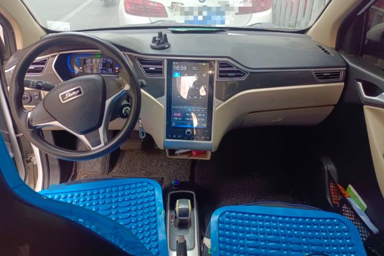 Used Zotye Sesame 2018 eZ Wing Edition Center Console