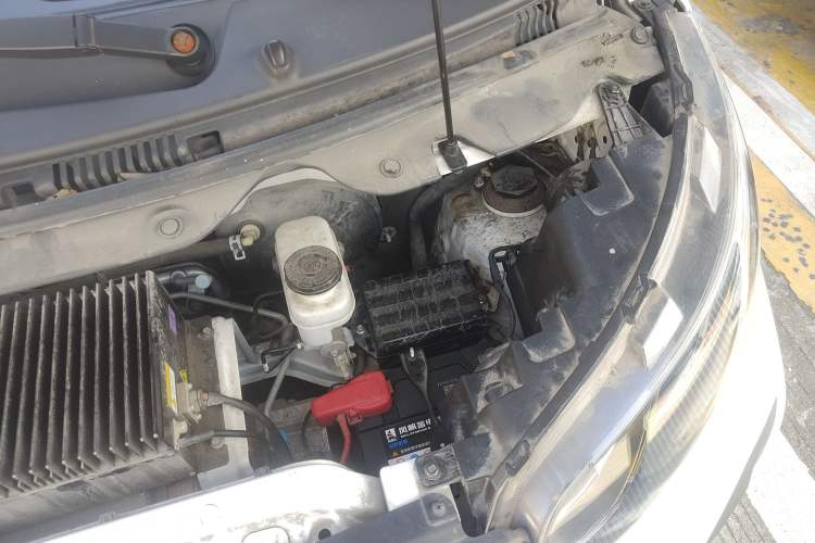 Used Zotye Sesame 2018 eZ Wing Edition Engine Bay Left