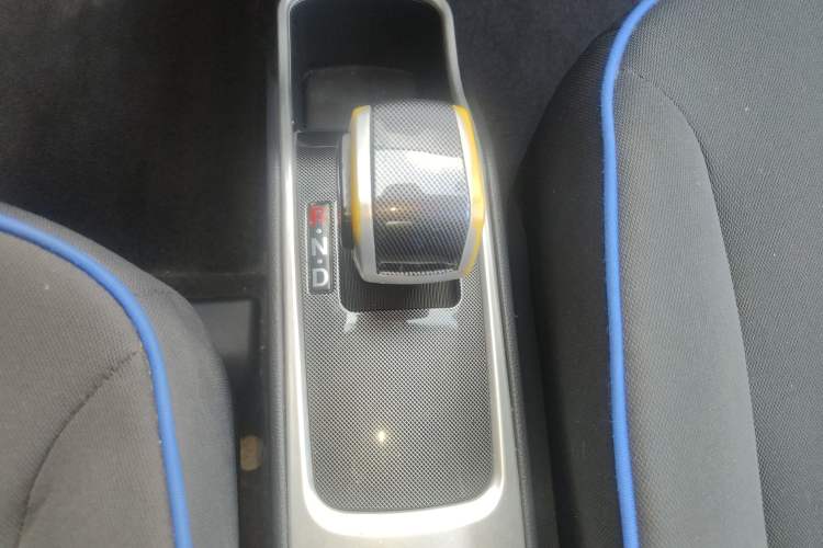 Used Zotye Sesame 2018 eZ Wing Edition Gear Lever