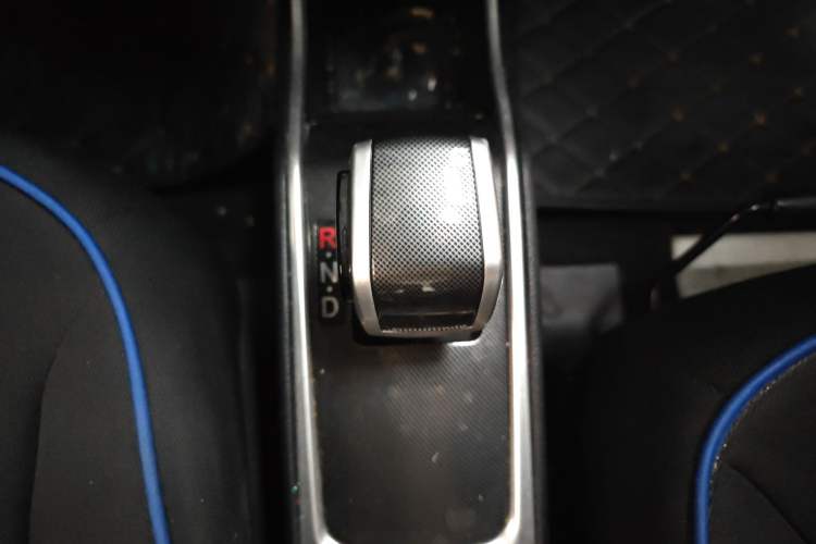Used Zotye Sesame 2018 eZ Wing Edition Gear Lever