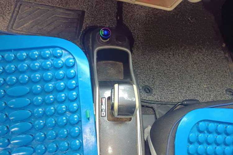 Used Zotye Sesame 2018 eZ Wing Edition Gear Lever