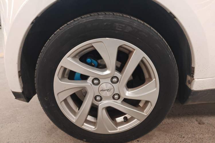 Used Zotye Sesame 2018 eZ Wing Edition Left Front Wheel Hub