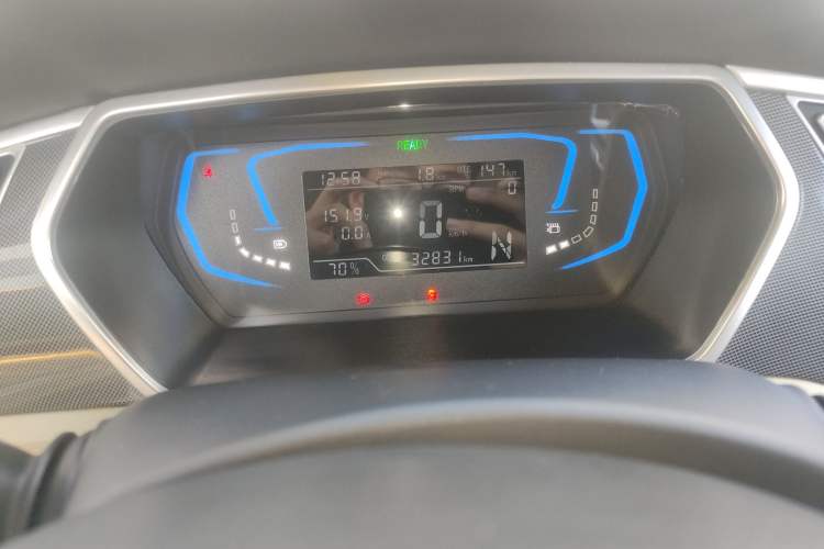 Used Zotye Sesame 2018 eZ Wing Edition Odometer Close Up