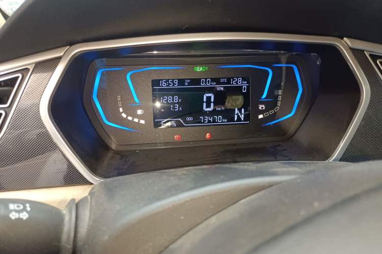 Used Zotye Sesame 2018 eZ Wing Edition Odometer Close Up