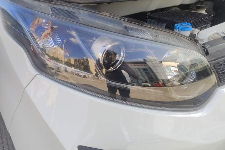 Used Zotye Sesame 2018 eZ Wing Edition Right Front Headlight