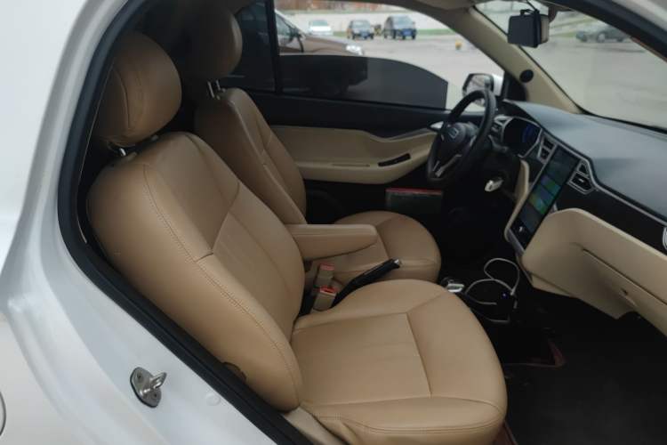 Used Zotye Sesame 2018 eZ Wing Edition Right Front Seat