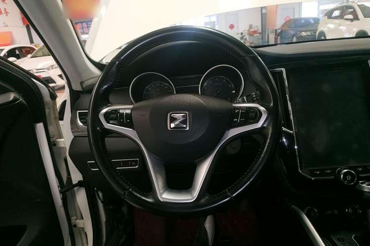 Used Zotye SR7 2017 1.5T CVT Cube Heart Edition Steering Wheel