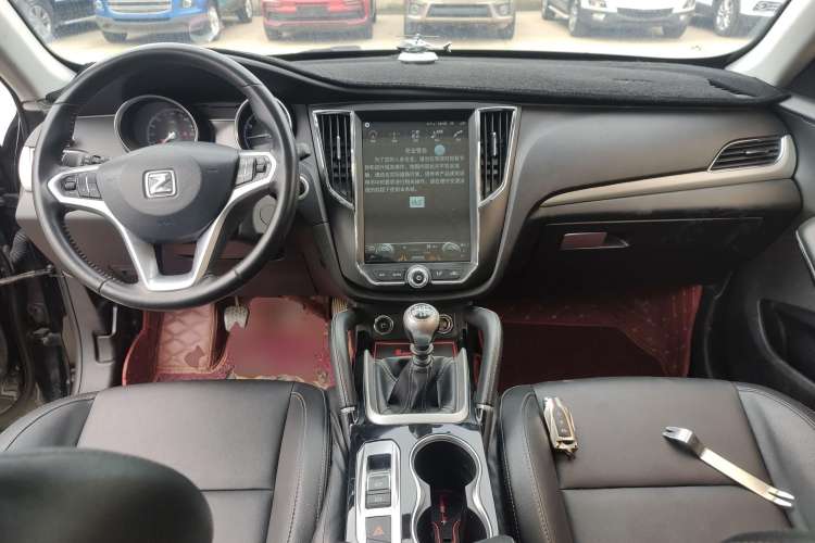 Used Zotye SR7 2016 1.5T Manual Cube Heart Edition China V Standard Center Console