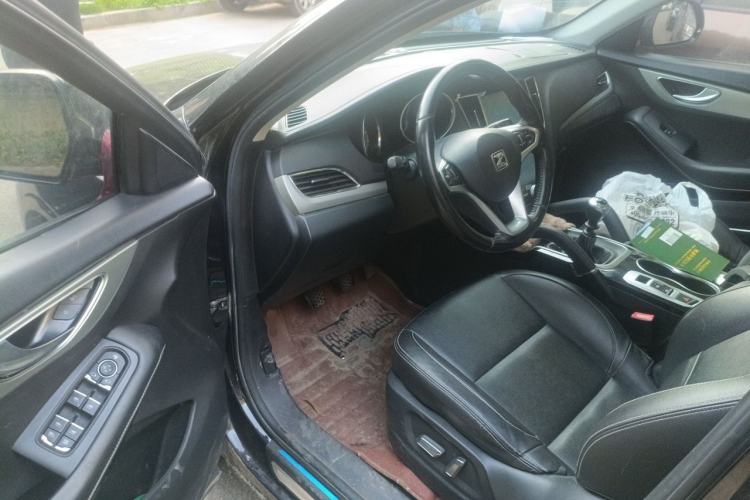 Used Zotye SR7 2016 1.5T Manual Cube Heart Edition China IV Standard Driver Seat