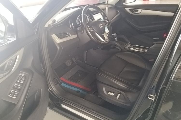 Used Zotye SR7 2016 1.5T CVT Cube Heart Edition China V Standard Driver Seat
