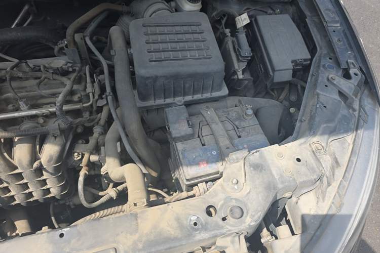 Used Zotye SR7 2016 1.5T CVT Cube Road Edition China V Standard Engine Bay Left